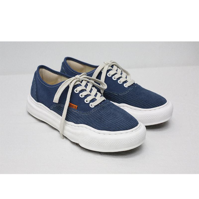 

Модная обувь для пар из парусины, мужские кроссовки на платформе 2024 года, модная обувь для мужчин и женщин из вельвета, вулканизированная обувь, нескользящая обувь для скейтборда, размер 35-44 35 синий