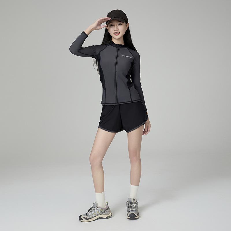 Women's Two-Piece Diving Suit: Long-Sleeve, Sun-Protective Swimwear for Surfing, Sports, or Beach.