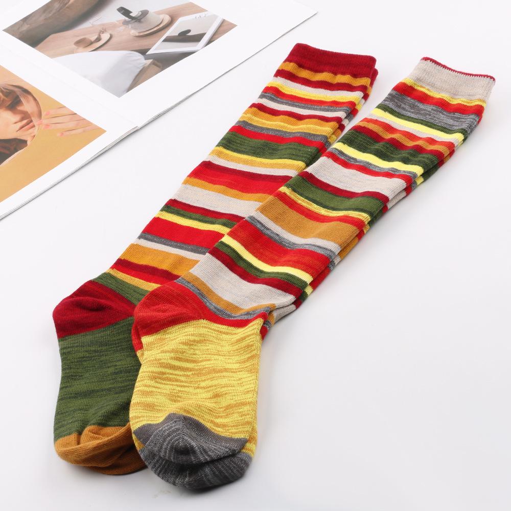 Europäischer & Amerikanischer Stil Bunte Halloween-Weihnachten Damen Kniehohe Baumwollsocken - 7 Farben