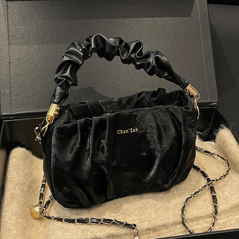 High-end Pleated Cloud Bag, Fashionable Crossbody Bag, A Niche Single-shoulder Handbag for Women