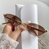 Occhiali da Sole Trendy Senza Montatura Cat Eye in Metallo Donna Montatura Piccola Marca di Lusso Occhiali da Sole con Borchie Tonalità Femminile Elegante Unico Occhiali