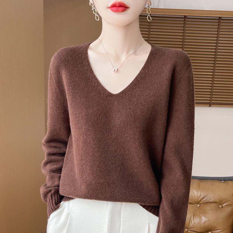Women's V-Neck Wool Cashmere Sweater: Autumn/Winter Fashionable Long Sleeve Knit Pullover.