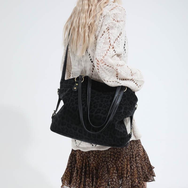 Retro Commuter Tote Bag, Large-capacity Crossbody Bag, Fashionable and Stylish Single-shoulder Bag