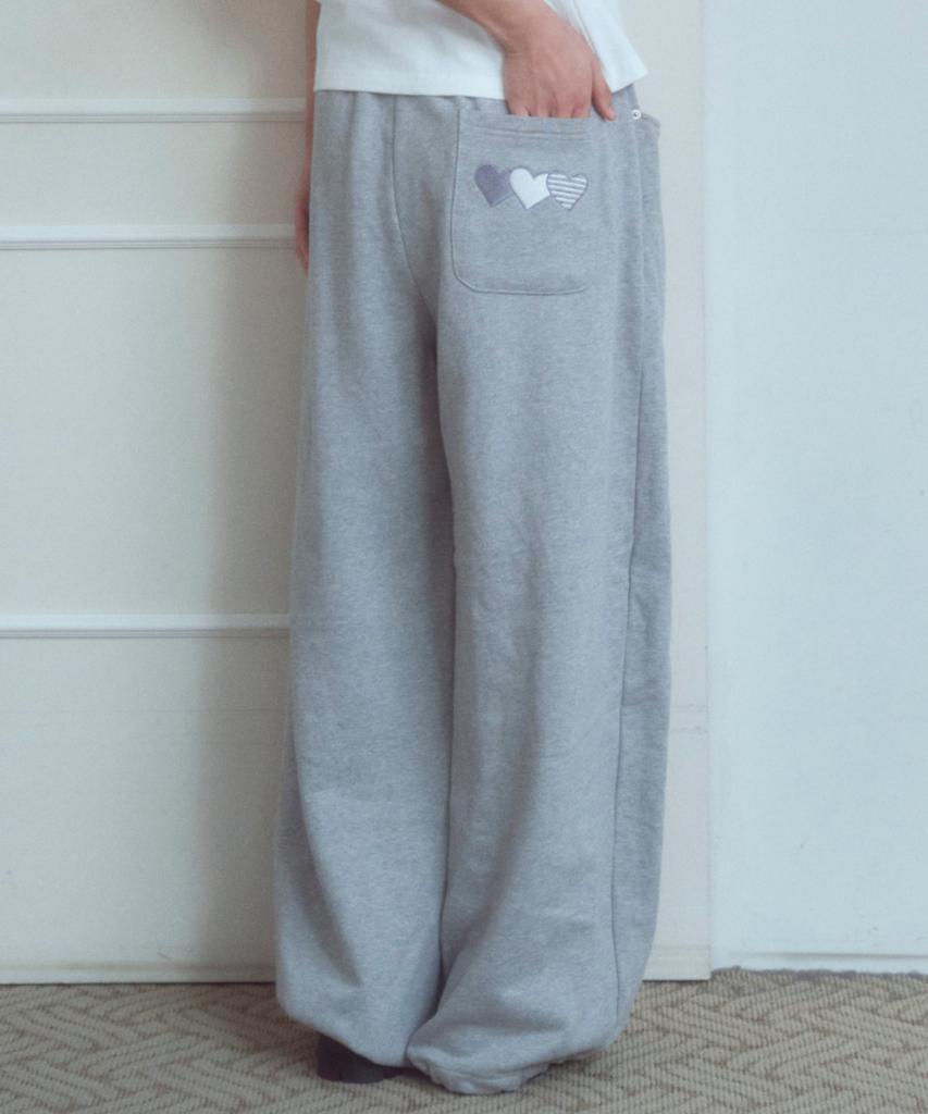 Loginaenloji Heart Logo Back Point Curved Sweat Pants Gray