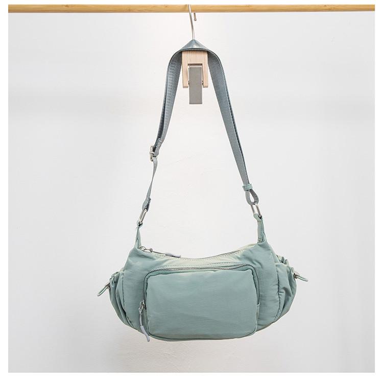 IELGY Nylon Cloth Casual Zipper Messenger Bag, Casual Versatile Portable Shoulder Canvas Tote Bag