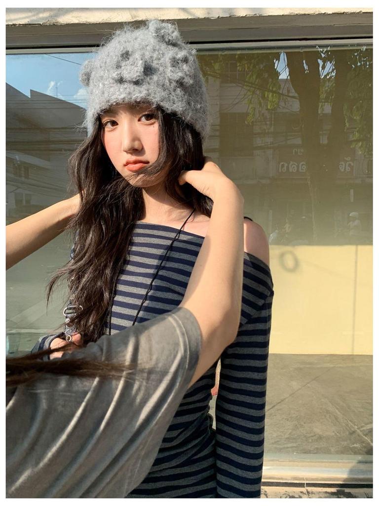 Women's Gray Striped One-Shoulder Long-Sleeve T-Shirt - Slimming Waist, Comfortable, Casual, Versatile - New for Early Autumn 2026