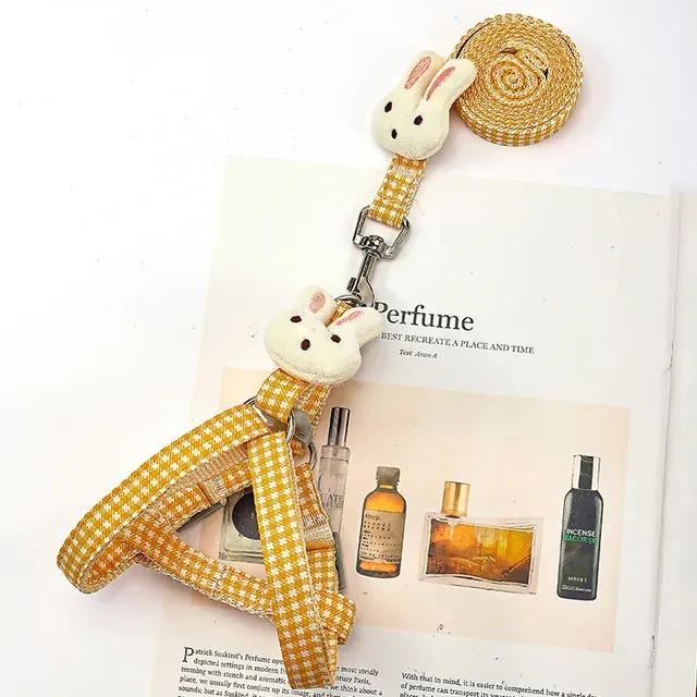 New pet's wardrobe with this cozy and fashionable harness that is suitable for daily walks and outdoor adventures. Your furry co