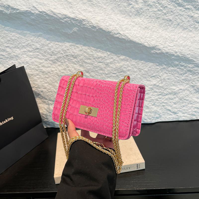 New fashionable retro patent leather glossy small square bag European and American retro box bag versatile chain women's messenger bag