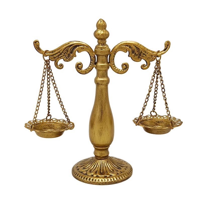 

Balance Scale Decor European Tribunal Iron Art Study Decor Office Decorative Ornaments Wedding Gift Retro Fairness and Justice
