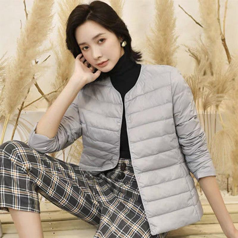 Weiße Entendaunen Leichte dünne Daunenjacke Damen Rundhals Kurzer Abschnitt Kragenlos Herbst und Winter Große Innen warme Jacke
