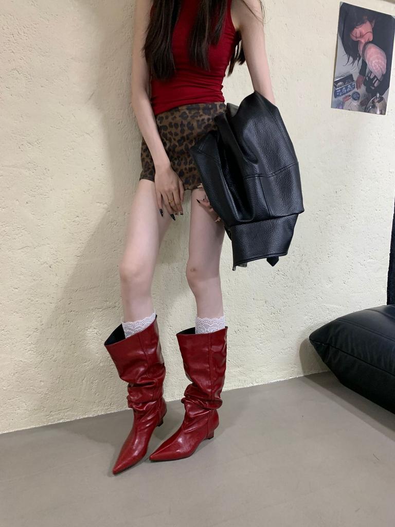 Autumn and winter new European and American long tube slope heel wide tube high boots wrinkled but knee piled boots