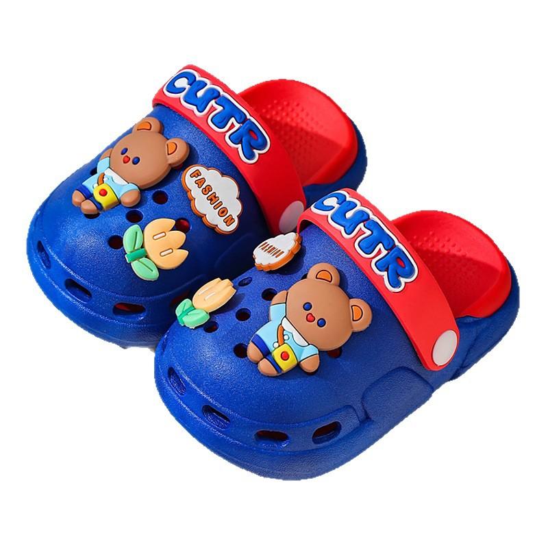2026Children's clogs with closed toe, breathable, anti-collision, soft-soled, suitable for home and outdoor use, beach shoes, non-slip baby slippers