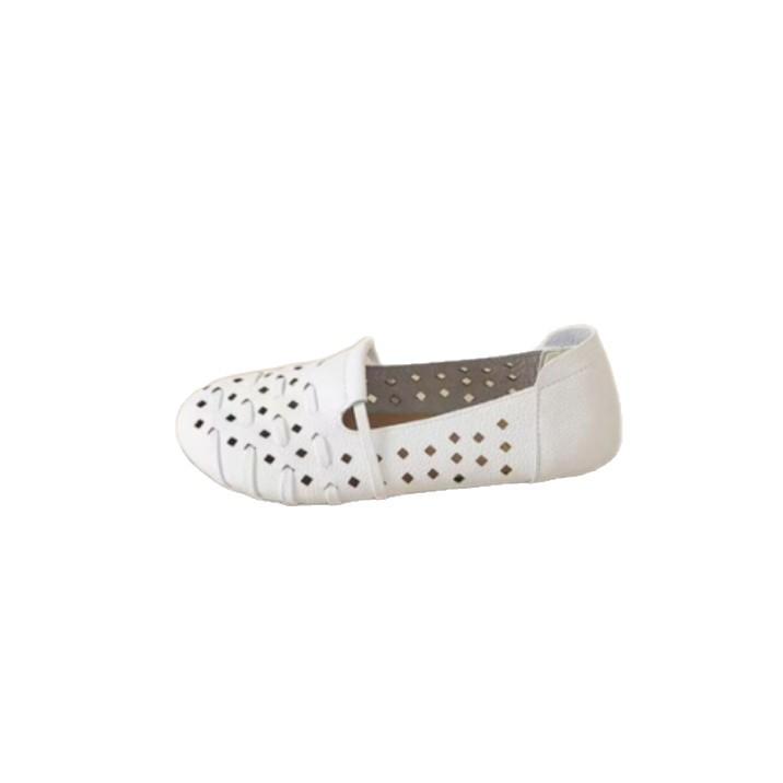 Flat single shoes women's 2025 new summer with skirt hollow breathable mother shoes one pedal casual Doudou shoes