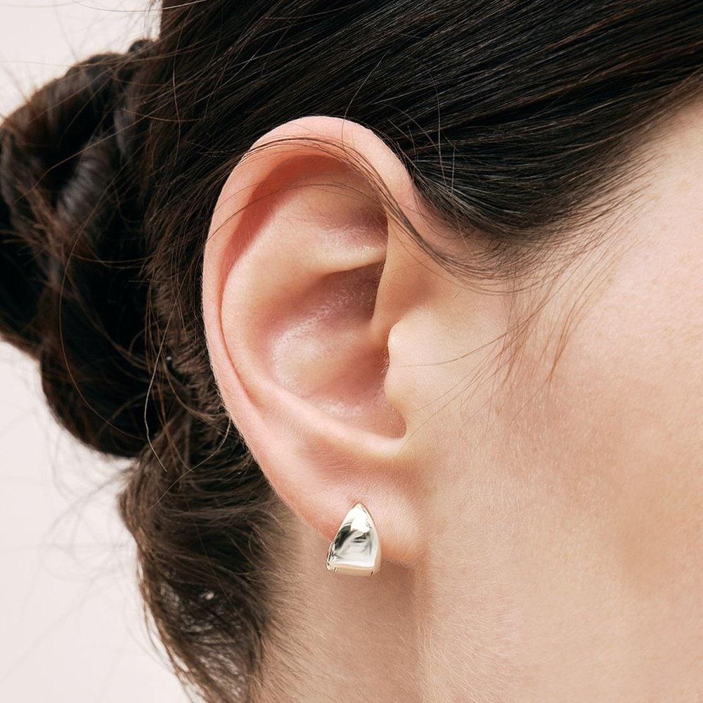 [Worn by Jang Do-yeon and fromis_9's Chaeyoung] Cones One-Touch Earring