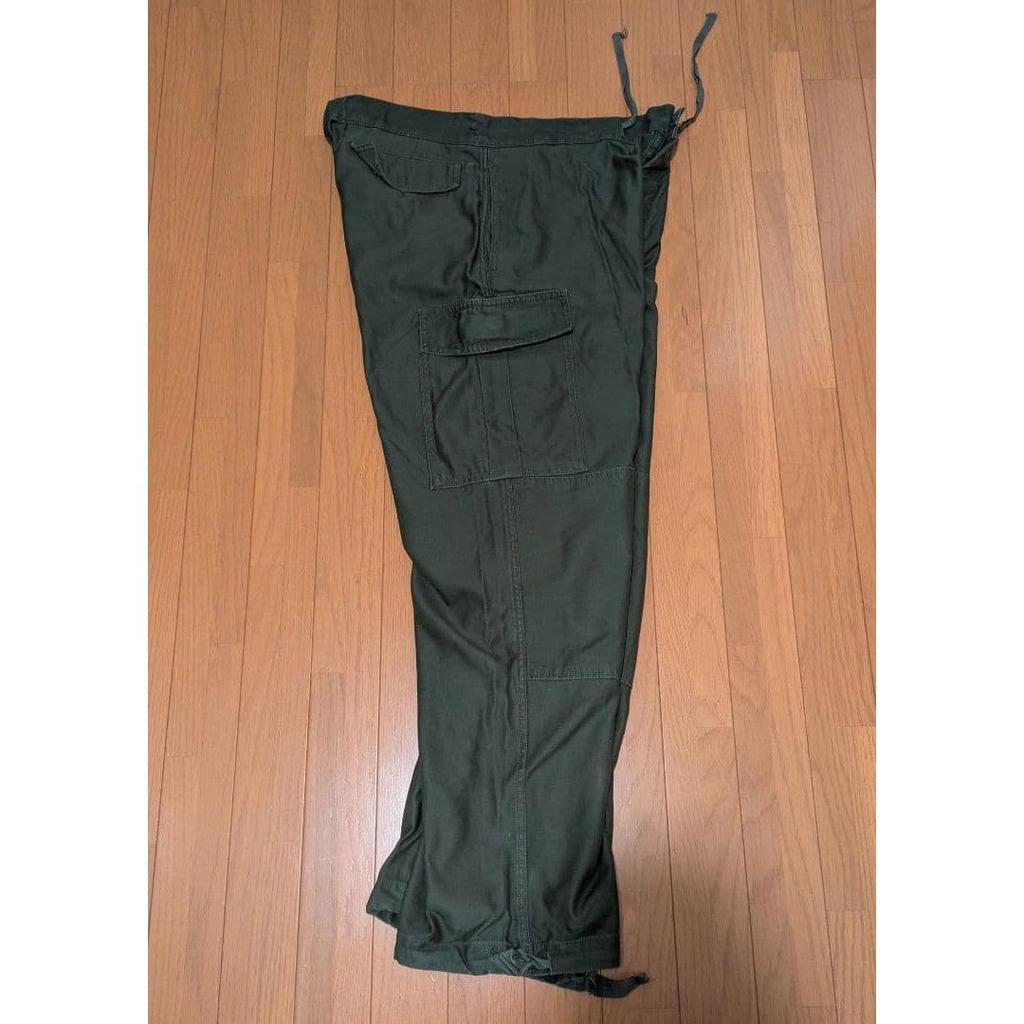 Used Belgian army M-88 cargo overpants with retrofitted pockets, made in 1990