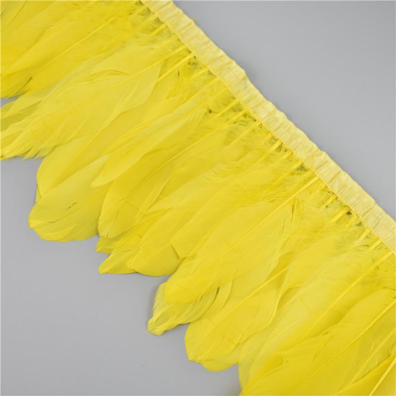 2 Meter Gänsefederbesatz Hochzeitsfeier Dekoration Fransen für Kleidung Makramee Federn DIY Farbige Federn Bänder für Bastelarbeiten