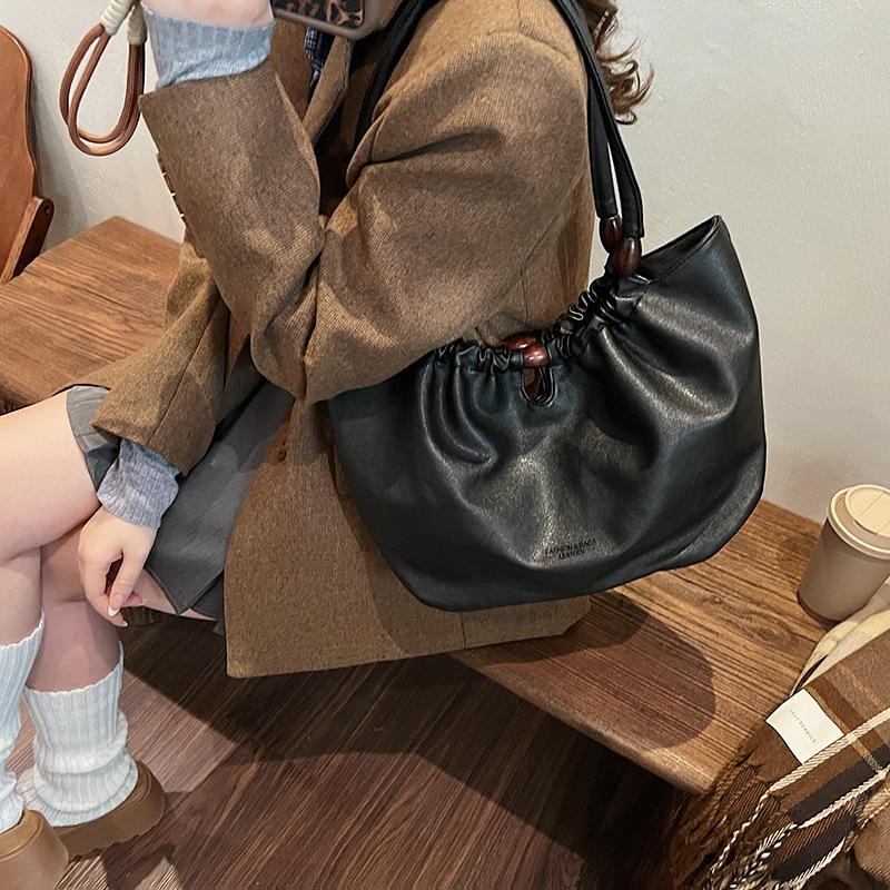 Premium sense retro large-capacity bag women's 2025 new casual versatile shoulder bag tote bucket bag