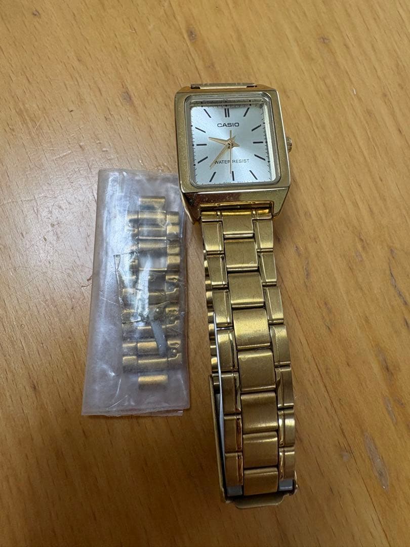 CASIO gold analog wristwatch