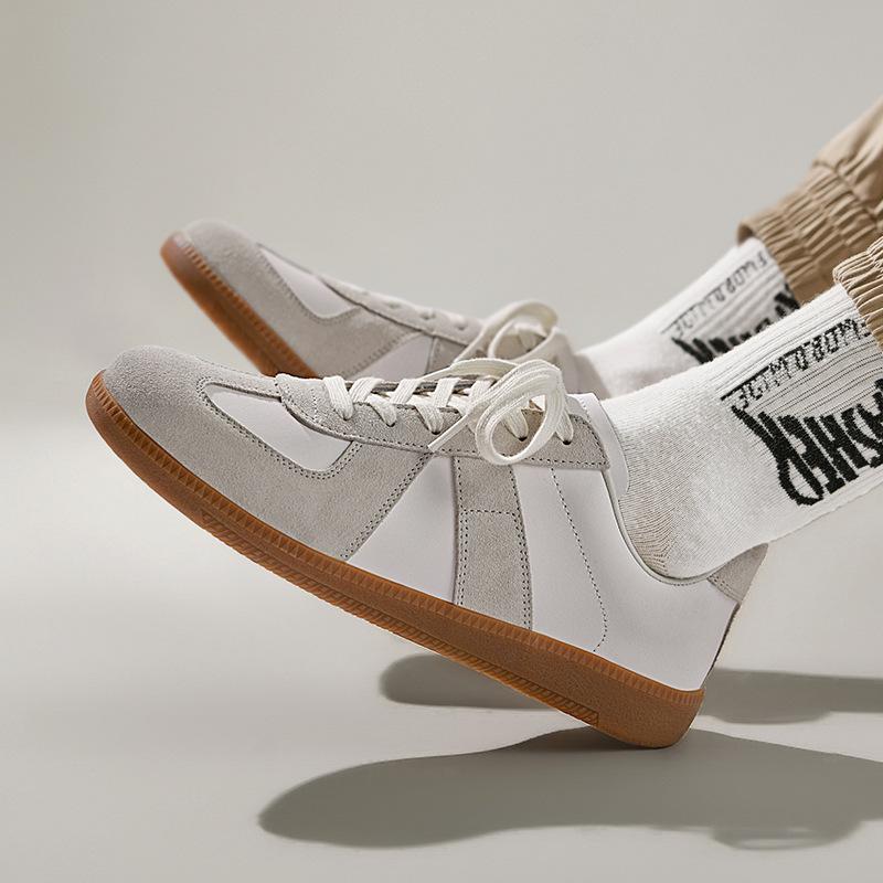 

Hong Kong style leather German training shoes men s spring sports shoes low-top men s shoes niche Japanese retro casual white shoes 39
