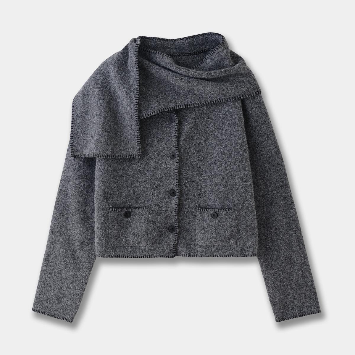 

Женский осенний вязаный свитер из смеси шерсти альпаки с воротником-шарфом M