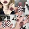 Raiduotas Nude Violetinis Matinis Lūpų Molis Putės Lūpų Dažai Vandeniui Atsparūs Punk Raudonas Aksominis Lūpų Blizgis Nelipnus Puodelio Lūpų Dažų Toneris Lūpų Makiažas