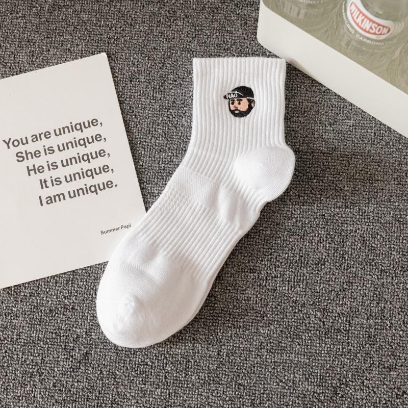 Svarta Strumpor Herr Mellanhöga Trendiga Vita Strumpor Hög Midja Mångsidiga Mellanhöga Sports Sommar Låga Strumpor