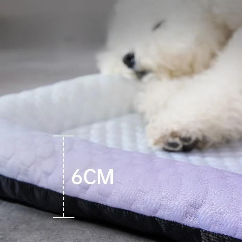 Ice Silk Dog Cooling Bed Ergonomic Oval Shape Cooling Pet Bed  for Dogs and Cats