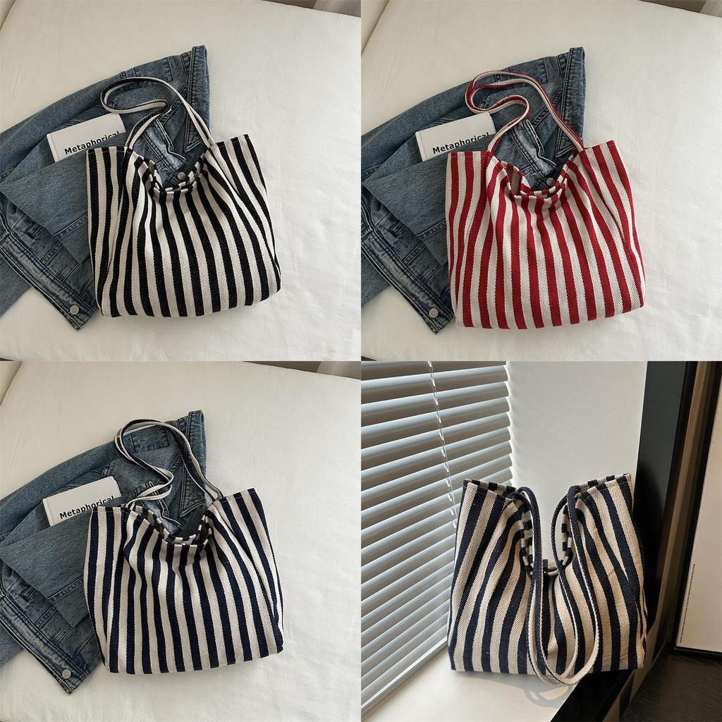 Stylish And Spacious Retro Canvas Tote Bag For Everyday Fashionable Shopping