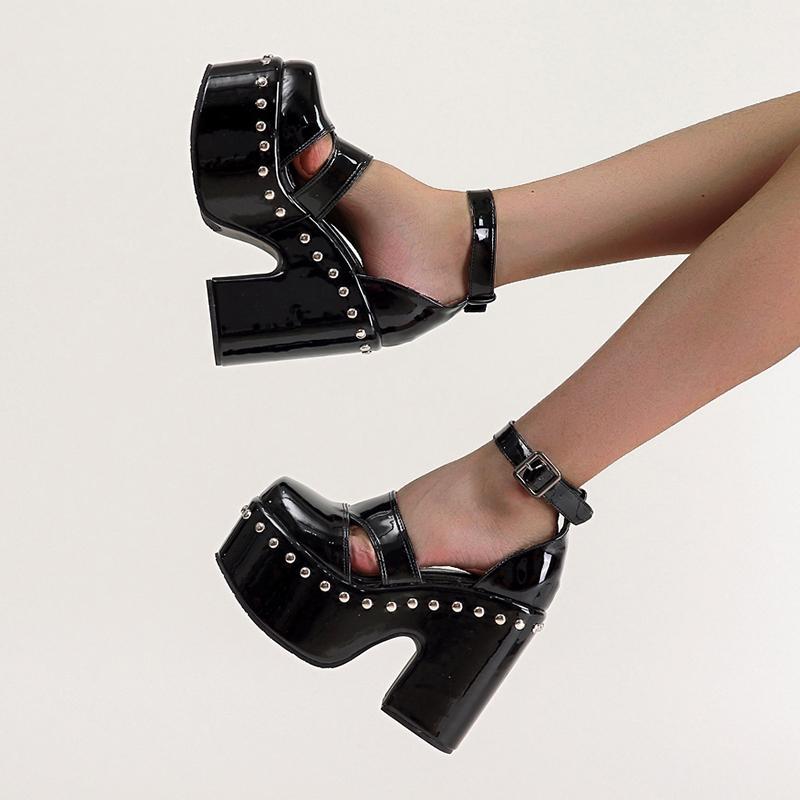 Fashion New Thick Sole Punk Sandals Women Wrap Toe Hollow Patent Leather Roman Sandalias Rivets Platform Casual Chunky Heel Buckle Shoes