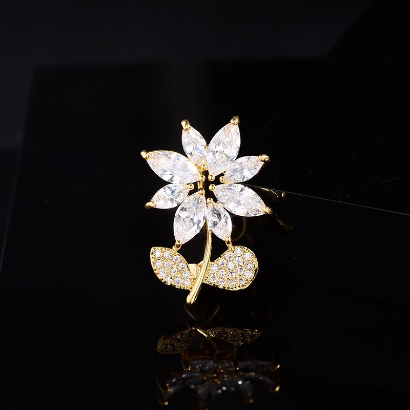 Broșă Elegantă cu Zircon Micro-Incrustat: Accesoriu de bijuterie la modă, potrivit pentru orice ținută, pentru vară