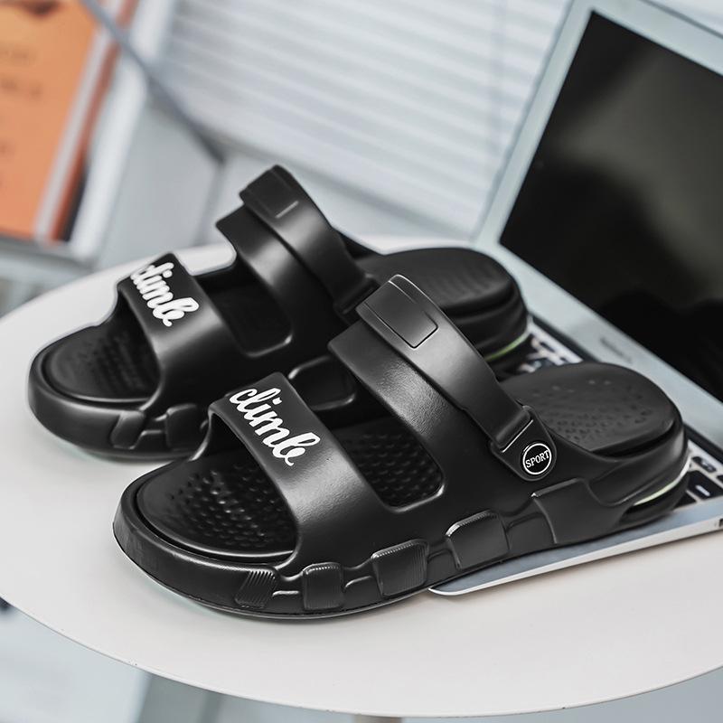 

Sandals men s lightweight and breathable beach shoes men s summer new one-to-one versatile cool slippers 39