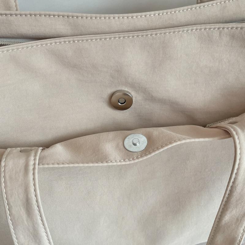 Large Capacity Nylon Tote Bag for Women Lightweight Shoulder Crossbody Handbag Casual Work Travel Purse