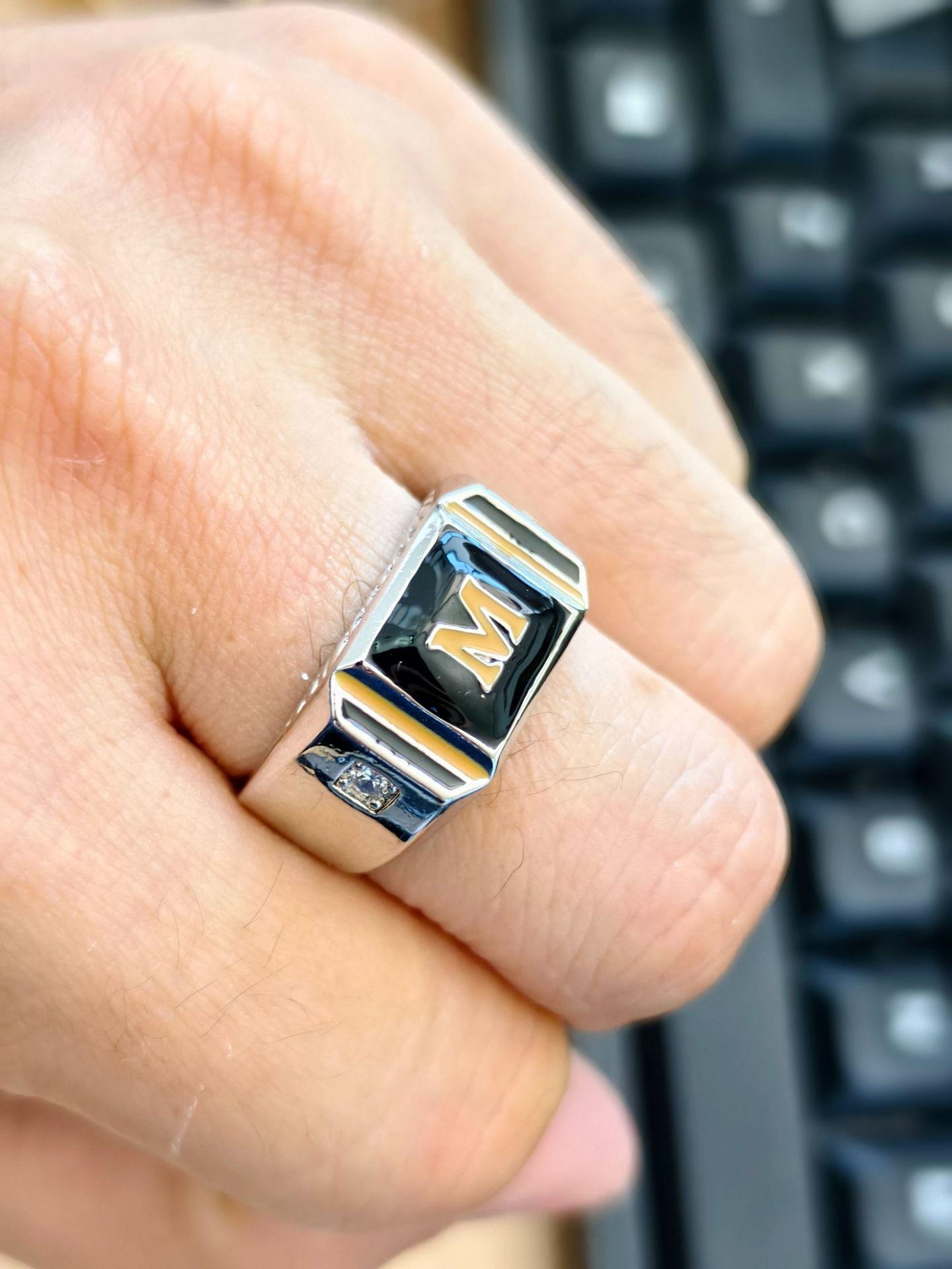 Антикварное двухцветное серебряное мужское кольцо с широкой шинкой, с эффектом старения No. 8