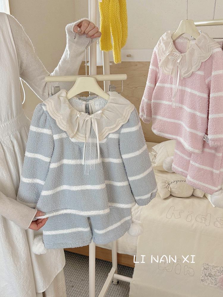 

88287 Девичий зимний пижамный комплект с кружевами и оборками - издание 2025 года, уютная домашняя одежда из плюшевого вельвета 110 cm