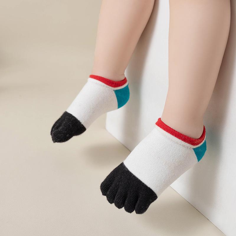 

Colorful Kids Breathable Five-Finger Yoga Socks - Soft, Cute, and Versatile for Casual Wear S (1-3 years)
