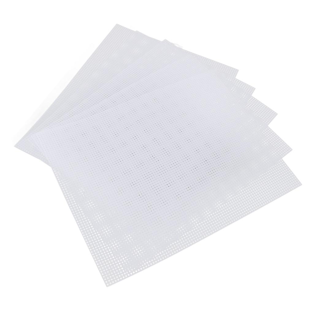 5 Pcs Plastic Mesh Canvas Sheet 7 Count 33.5x26cm White Plastic Canvas Eye Mesh with 4 Knitting Needles