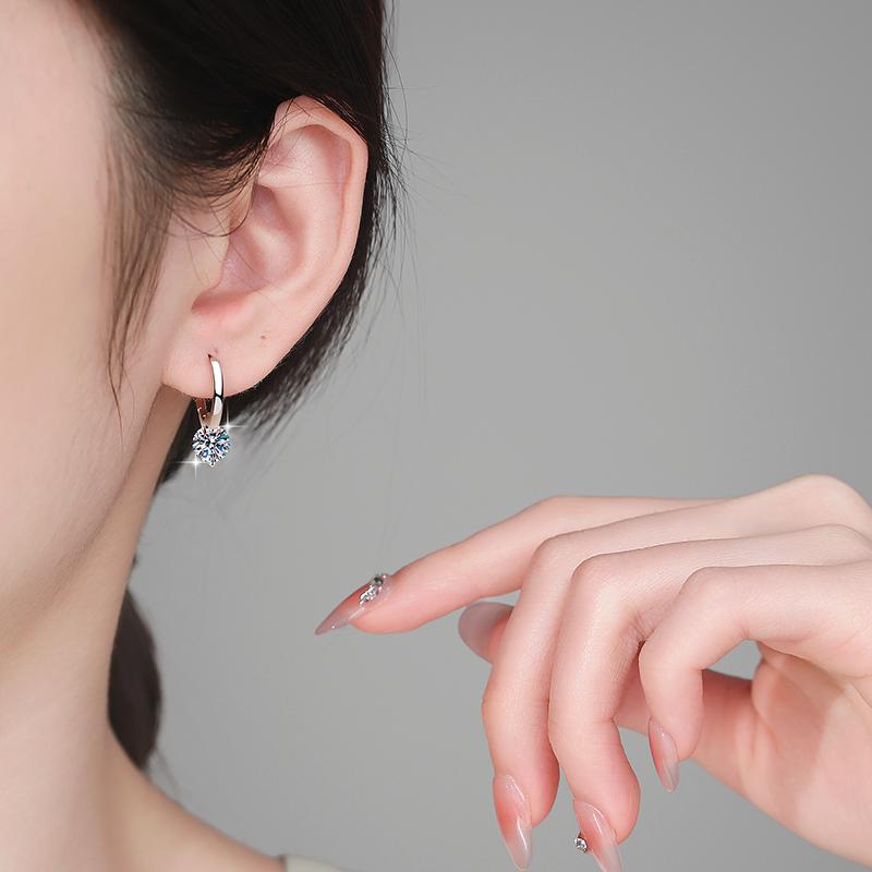 2026 New Style Unique Shape S925 Sterling Silver 1Ct*2 VVs1 Moissanite Diamond Hypoallergenic Hoop Earrings Engagement Gift