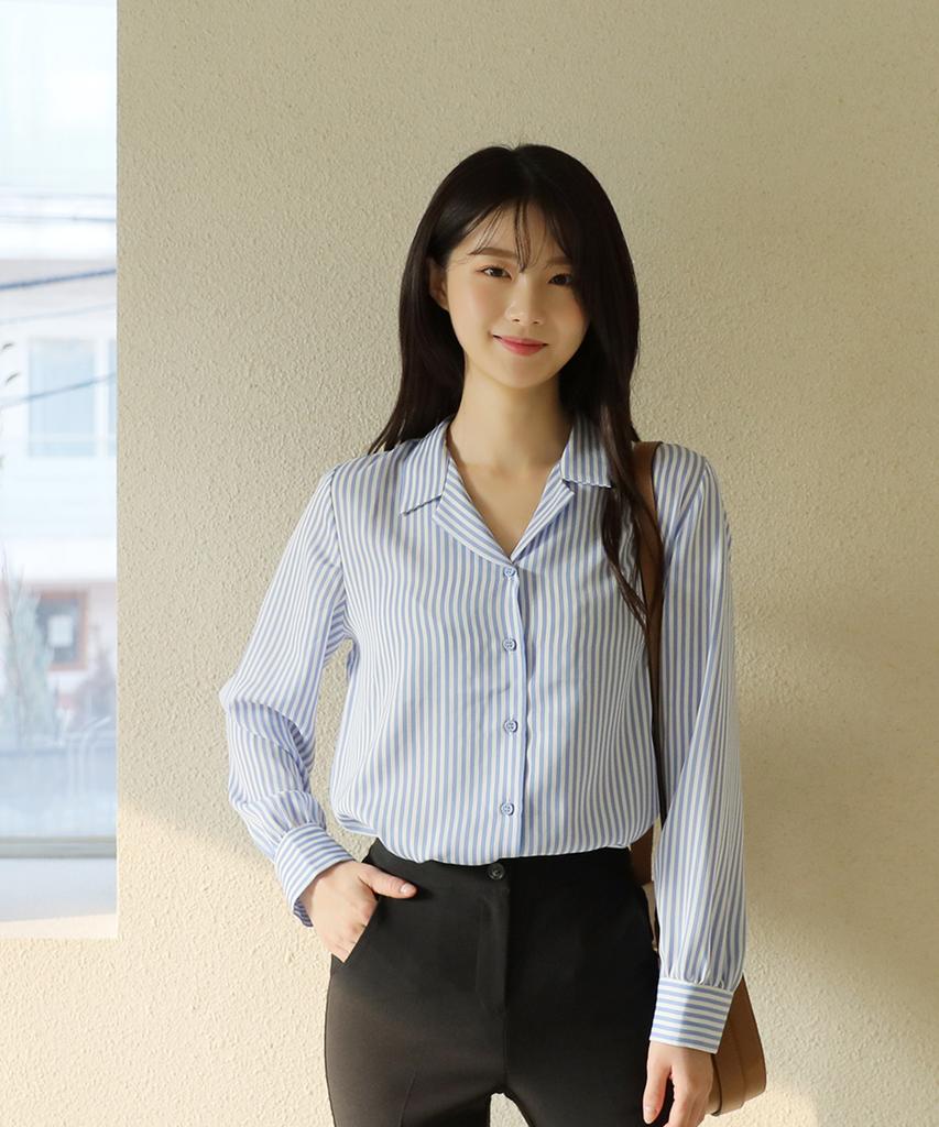 Ppaeppae Two-Collar Neck Basic Striped Blouse