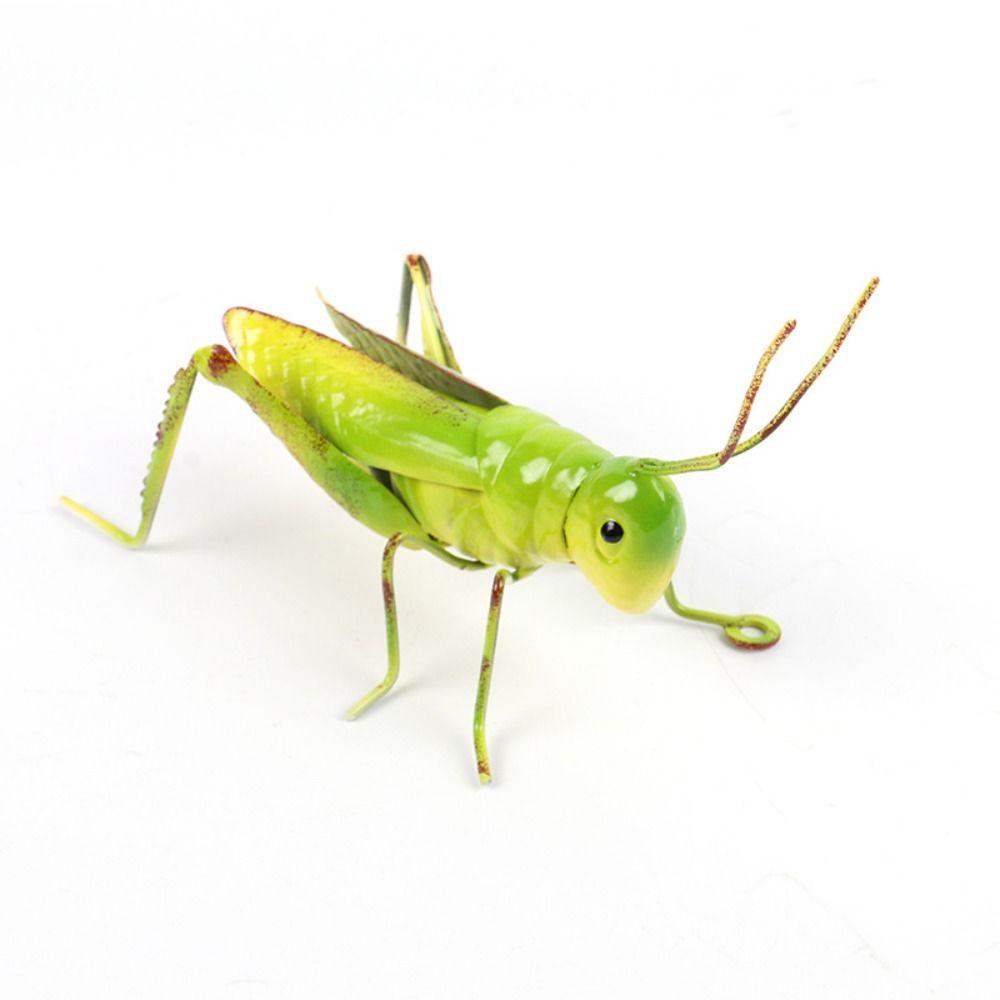 Cute Metal Locust Sculpture Locust Grasshopper Ornament Outdoor Wall Art Garden Statues