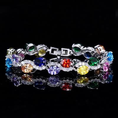 Schmuck, Schmuck, Kupferplattiertes echtes Platin, Farberhaltendes Zirkonia-Armband, Damengeschenk.