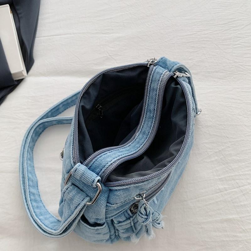 Dżinsowa torba z haftowanym napisem, wielokieszeniowa torba crossbody