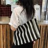 Tote Bag A Lightweight Woven Striped Crossbody Bag for Women A Large-capacity Single-shoulder Bag for Commuting