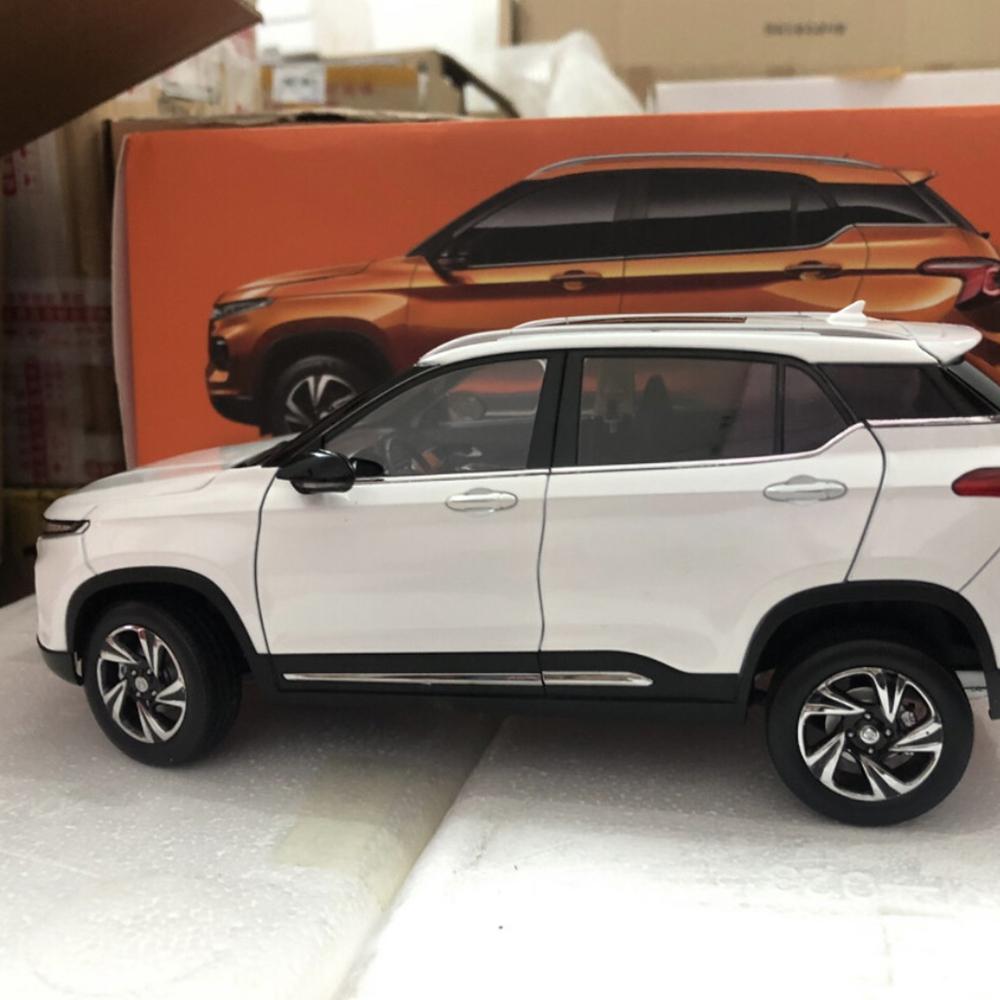 Die-cast 1:18 Original Saic-gm-wuling Baojun 510 Off-road Vehicle Suv Alloy Simulation Car Model Hobby Toy Collection