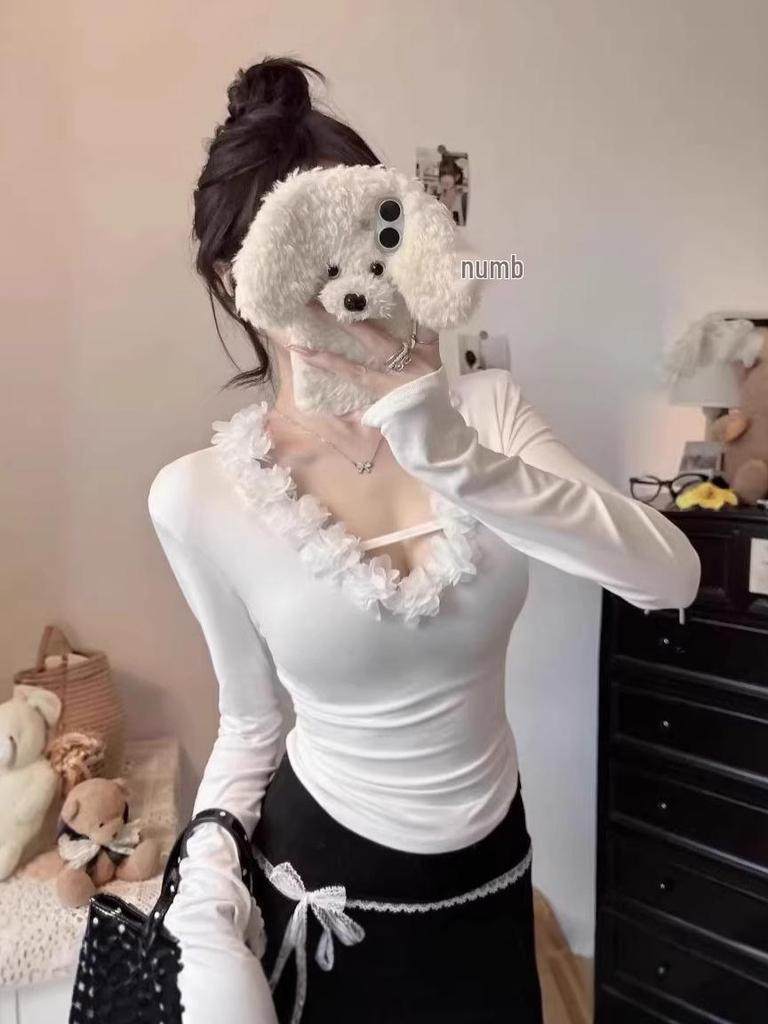 Slimming Lace V-Neck Long-Sleeve Top - Women's Autumn/Winter Flattering Style