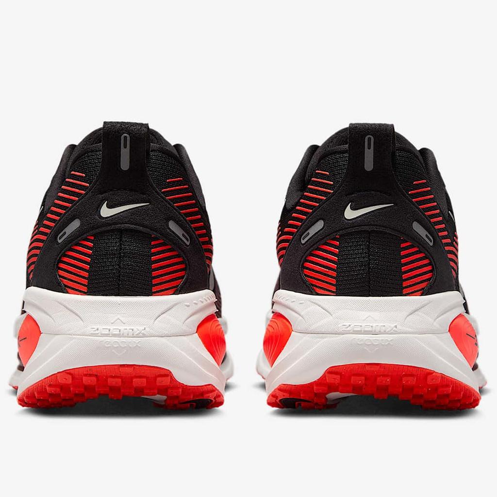 Nike Men's Vomero 18 Running Shoes Black/Bright Crimson 26.0cm HM6803-008