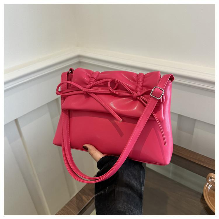 Large Capacity Women's Casual Soft Shoulder Bag 2024 New Stylish Street Fashion Crossbody Bag