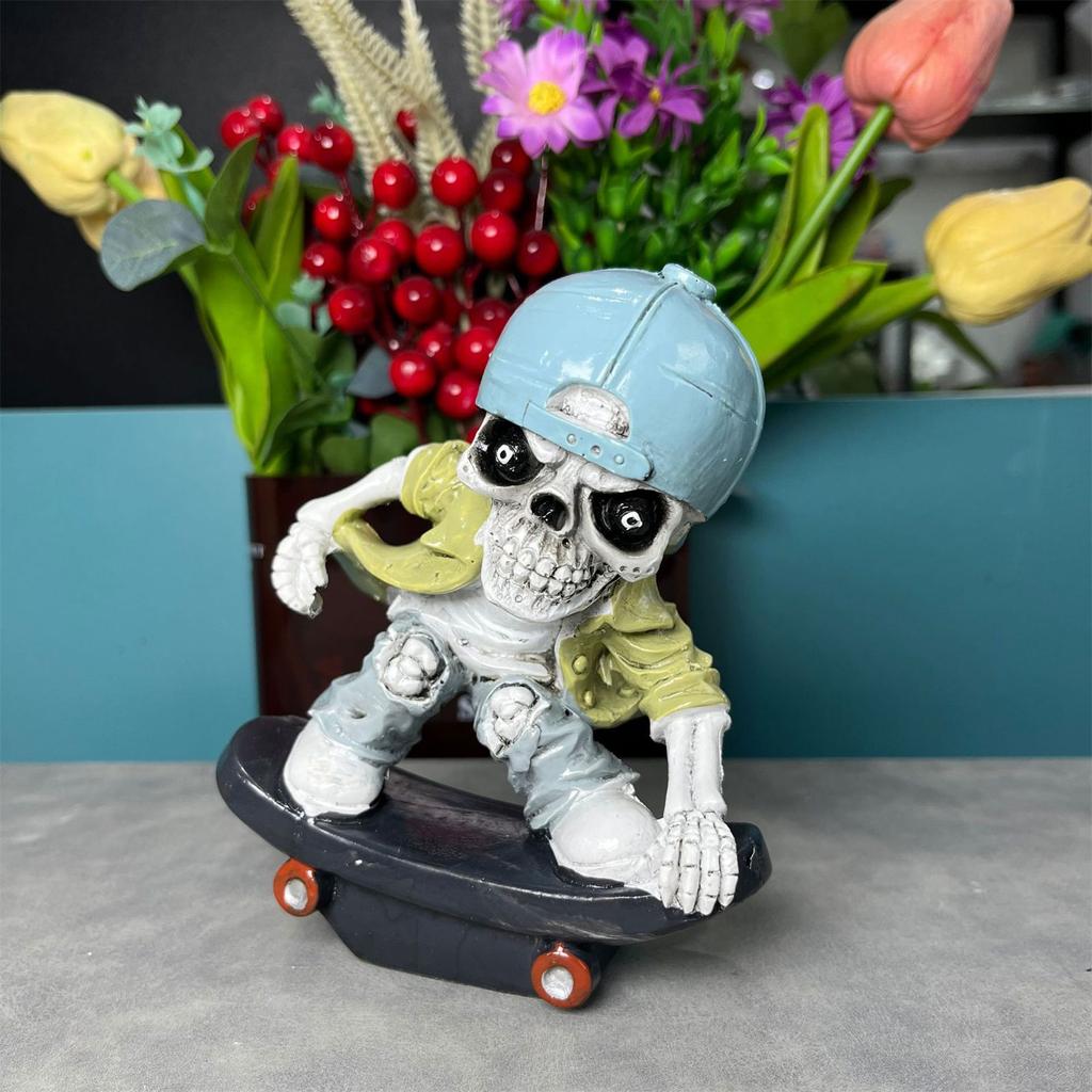 Scary Resins Skeleton Sculpture Funny Skateboarding Skull Figurine Ornament for Halloween Party Desktop Decoration