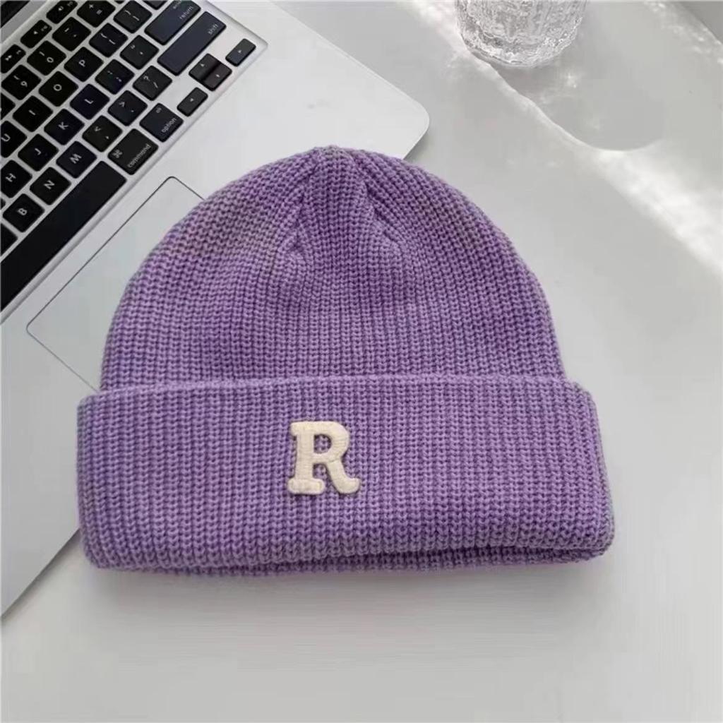 Autumn and Winter Korean Version of the Letter R Standard Wool Hat, the Same for Men and Women, Simple and Versatile Knitted Hat, Cold-proof 