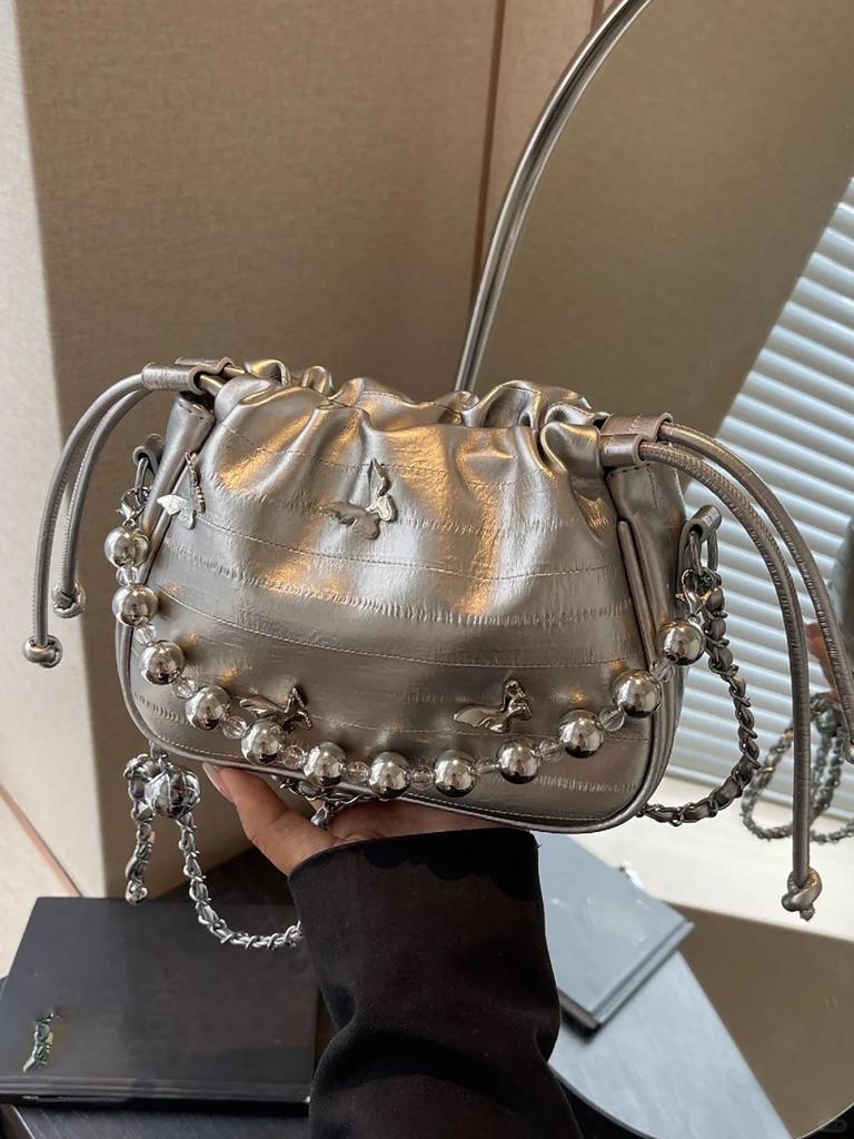 Silberfarbene geraffte Cloud Damen Umhänge-Schultertasche