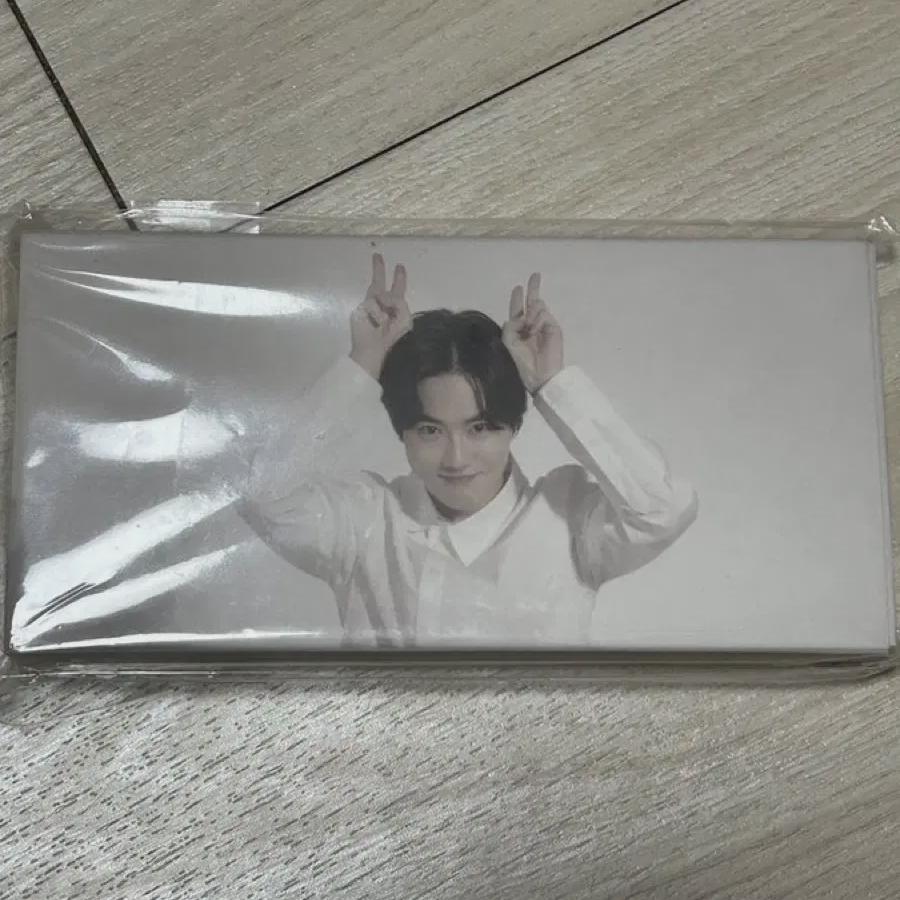 

Exo Suho Otuasis Флипбук